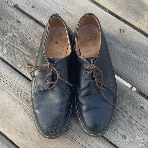 Vintage Doc Marten Oxfords Made in England - Picture 2 of 11